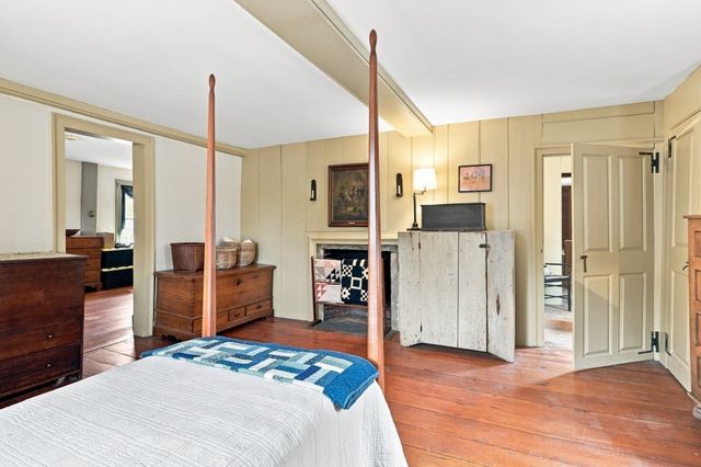 17 Main Street, Wales, MA 01081