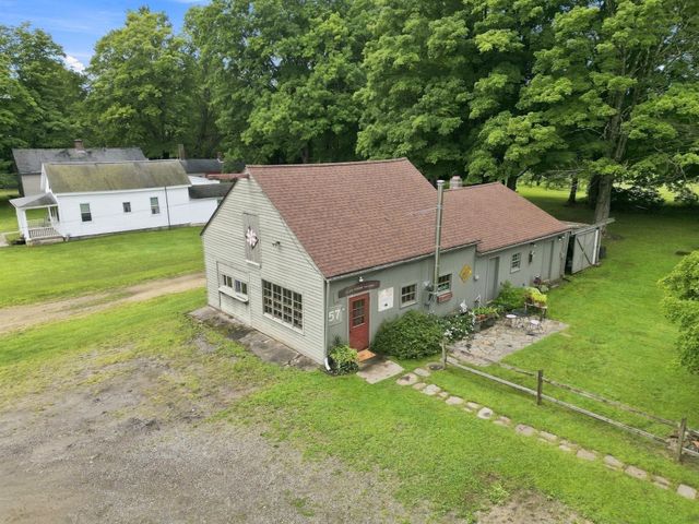 17 Main Street, Wales, MA 01081