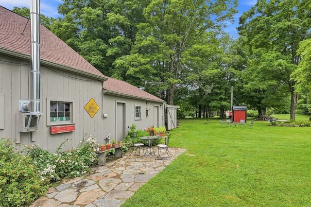 17 Main Street, Wales, MA 01081