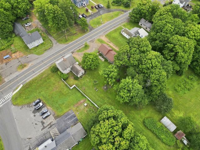 17 Main Street, Wales, MA 01081