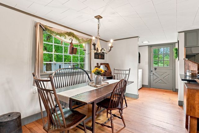 17 Main Street, Wales, MA 01081