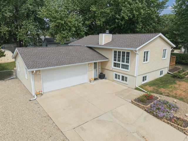 562 Jones Road, Evansdale, IA 50707
