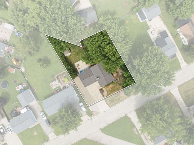 562 Jones Road, Evansdale, IA 50707