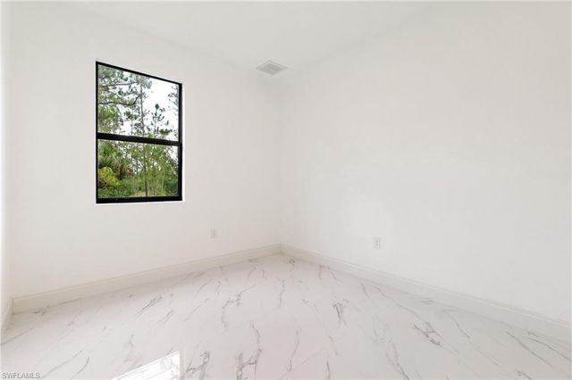 2803 13th ST, Lehigh Acres, FL 33972