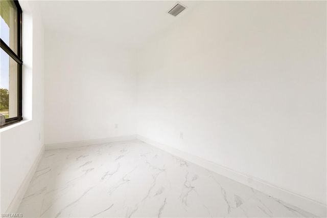 2803 13th ST, Lehigh Acres, FL 33972