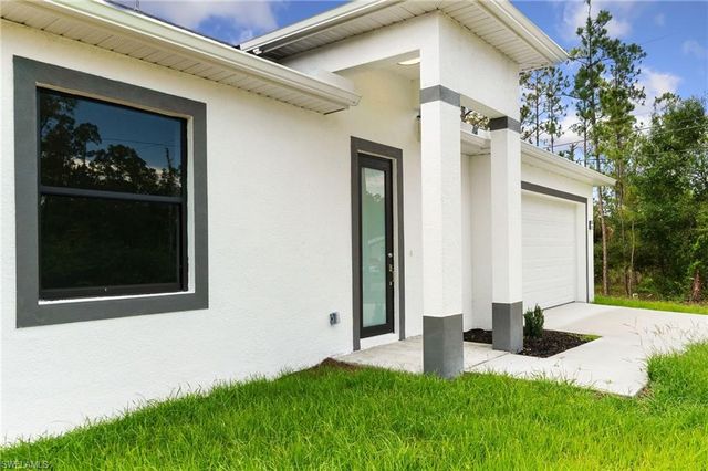 2803 13th ST, Lehigh Acres, FL 33972