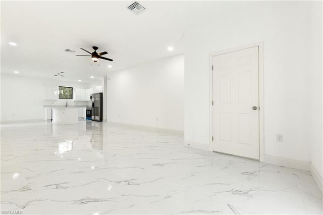2803 13th ST, Lehigh Acres, FL 33972