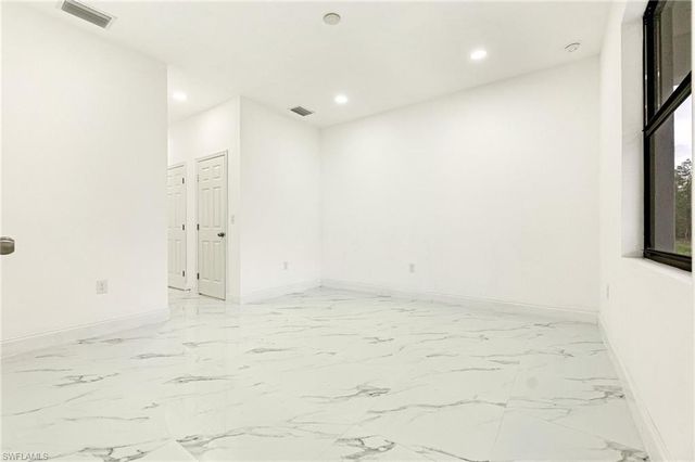 2803 13th ST, Lehigh Acres, FL 33972