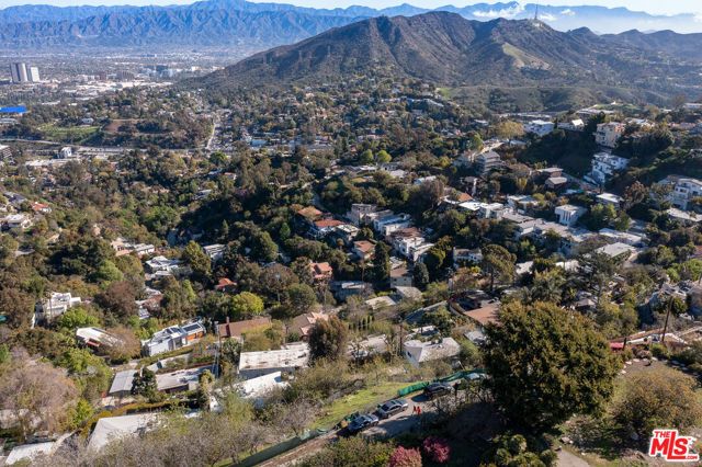 7315 W Pyramid Place, Los Angeles, CA 90046