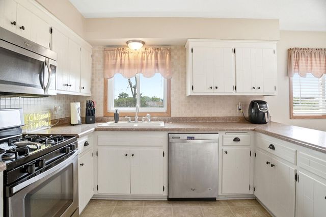 8386 Harkness Road S, Cottage Grove, MN 55016
