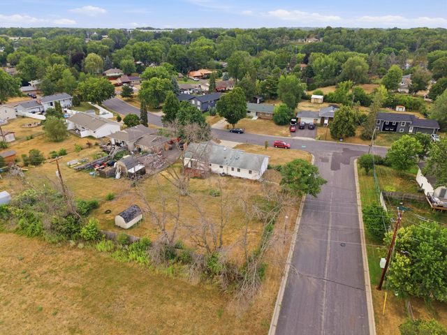 8386 Harkness Road S, Cottage Grove, MN 55016