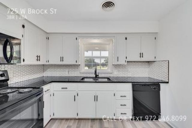 725 W Brock Street, Denison, TX 75020