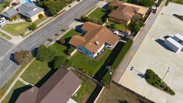 255 W Valencia, Rialto, CA 92376