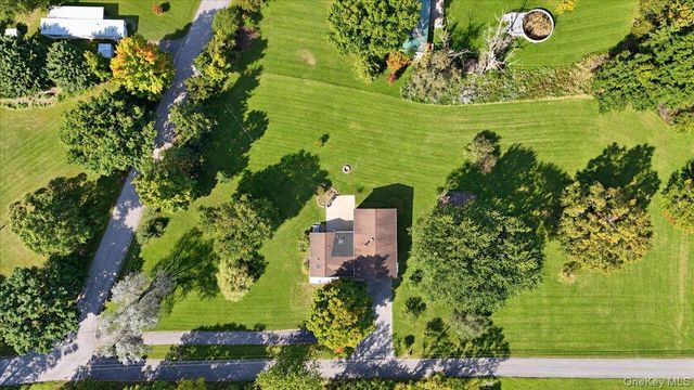 8 Acorn Drive, Montgomery, NY 12586