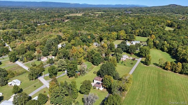8 Acorn Drive, Montgomery, NY 12586