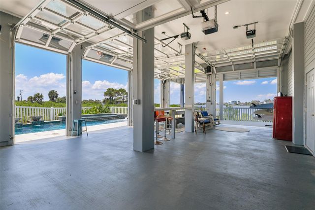 3515 Hudson Court, Galveston, TX 77554