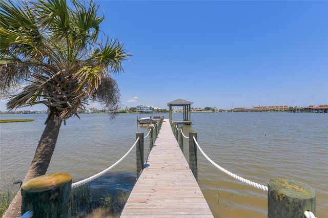 3515 Hudson Court, Galveston, TX 77554