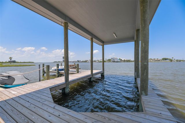 3515 Hudson Court, Galveston, TX 77554