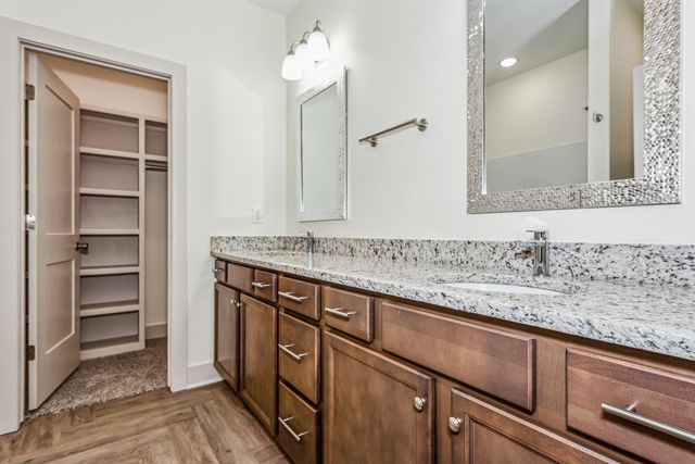 5031 N Toben Ct., Bel Aire, KS 67226