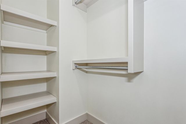 5031 N Toben Ct., Bel Aire, KS 67226