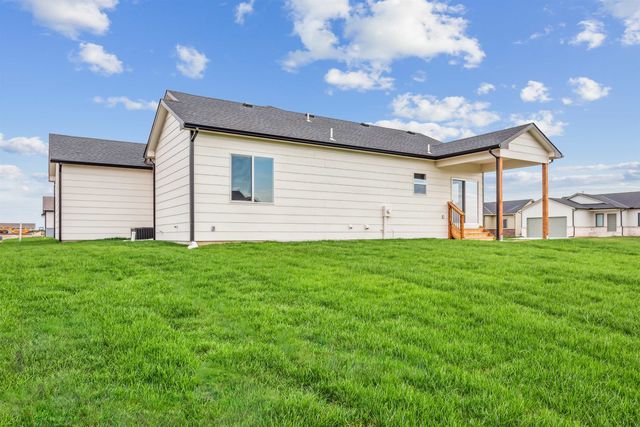 5031 N Toben Ct., Bel Aire, KS 67226