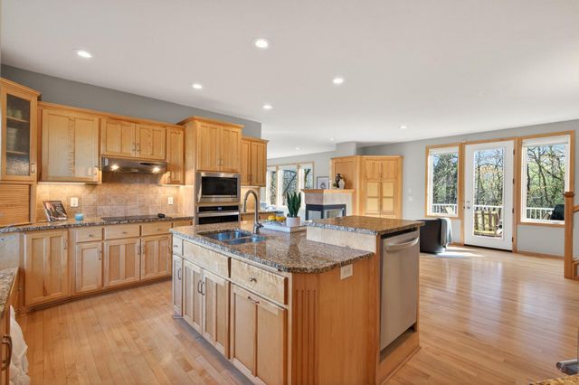 14831 Lac Lavon Drive, Burnsville, MN 55306