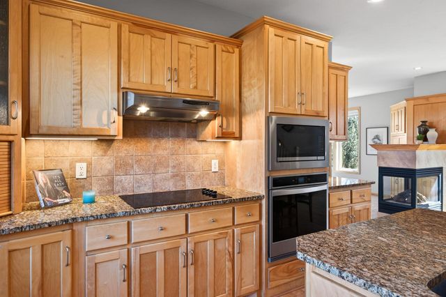 14831 Lac Lavon Drive, Burnsville, MN 55306