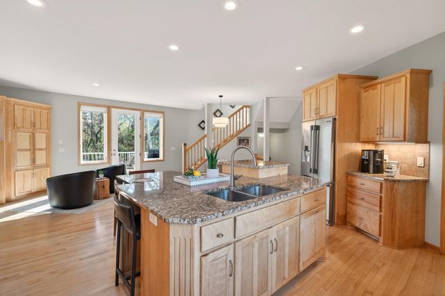 14831 Lac Lavon Drive, Burnsville, MN 55306