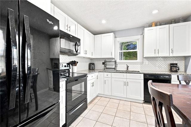 307 SE 6th Street, Lee's Summit, MO 64063