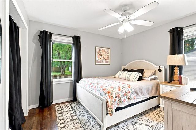 307 SE 6th Street, Lee's Summit, MO 64063