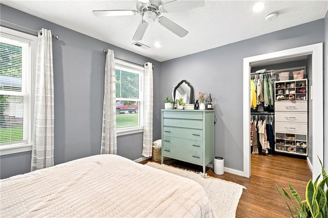 307 SE 6th Street, Lee's Summit, MO 64063