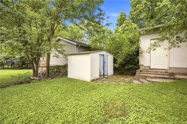 307 SE 6th Street, Lee's Summit, MO 64063