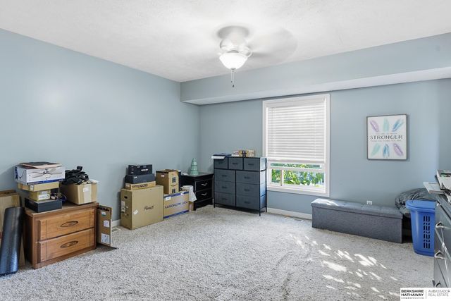 1101 Crest Road, Papillion, NE 68046