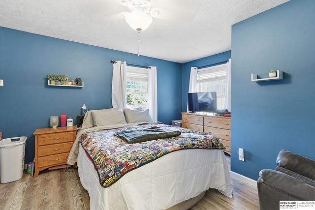 1101 Crest Road, Papillion, NE 68046