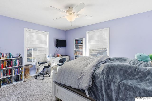 1101 Crest Road, Papillion, NE 68046