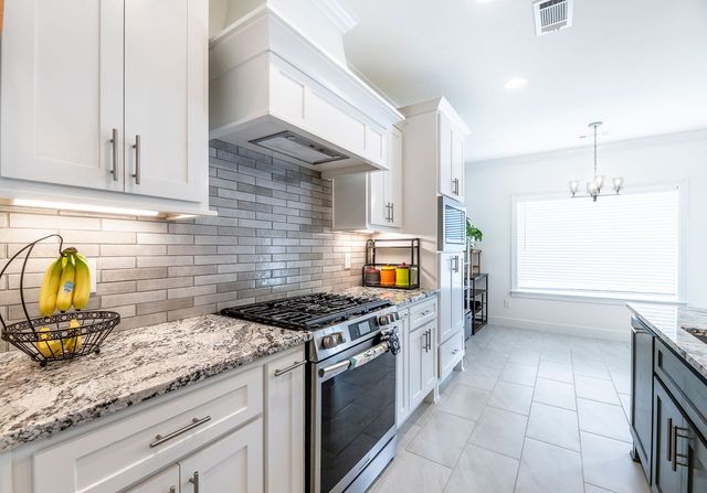 1401 Sessile Oak Way, Bentonville, AR 72713