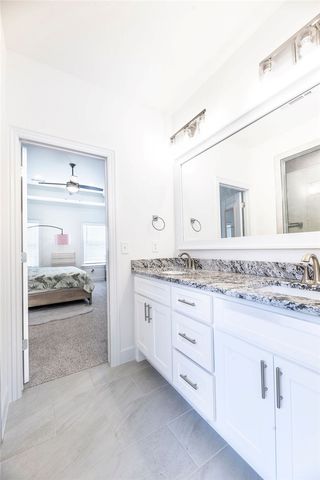 1401 Sessile Oak Way, Bentonville, AR 72713
