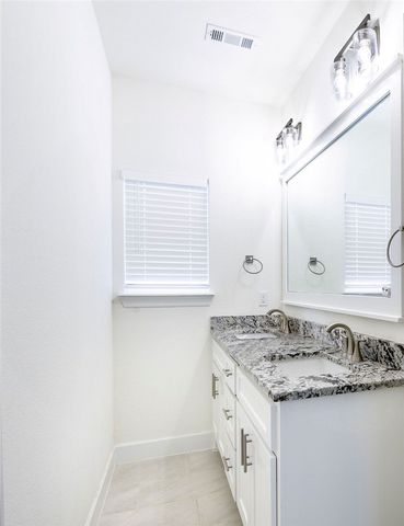 1401 Sessile Oak Way, Bentonville, AR 72713