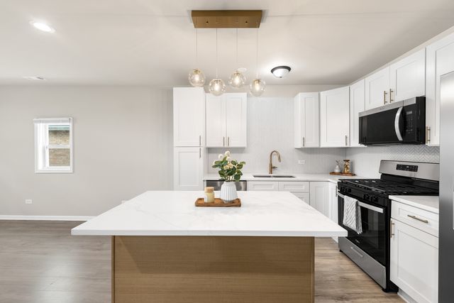 5610 W 88th Street, Oak Lawn, IL 60453