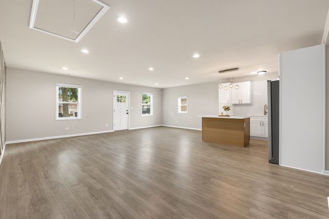 5610 W 88th Street, Oak Lawn, IL 60453