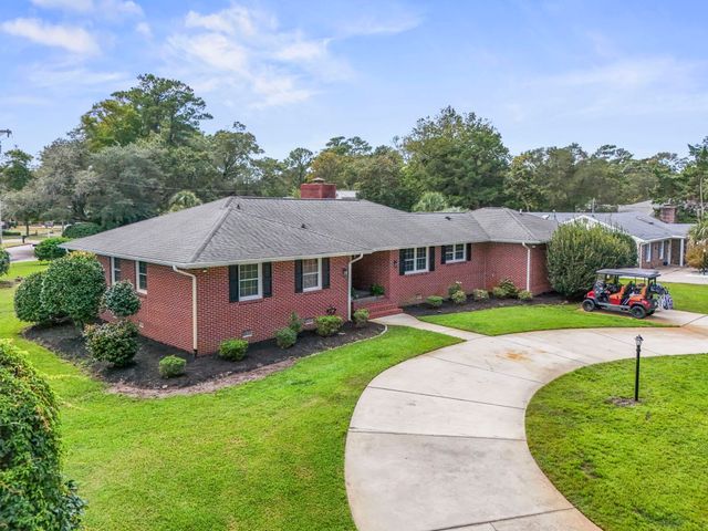 401 Poinsett Rd., Myrtle Beach, SC 29577