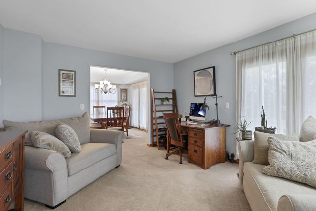 18 Zellers Lane SW, Etna, OH 43062