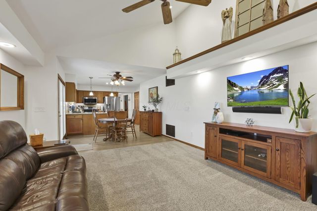 18 Zellers Lane SW, Etna, OH 43062