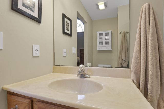 18 Zellers Lane SW, Etna, OH 43062