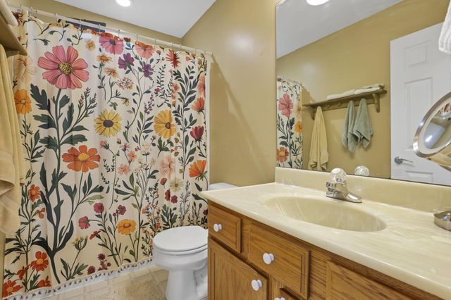 18 Zellers Lane SW, Etna, OH 43062