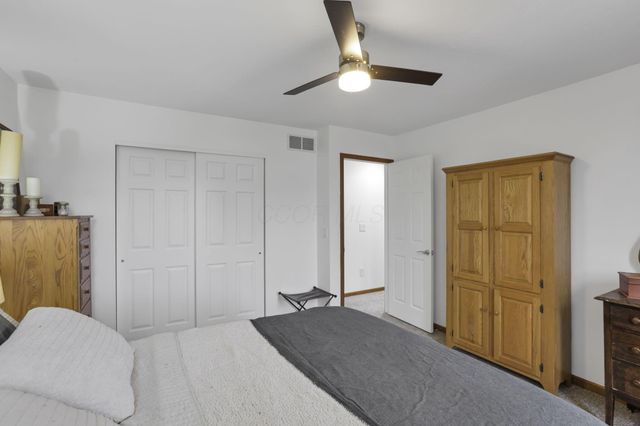 18 Zellers Lane SW, Etna, OH 43062