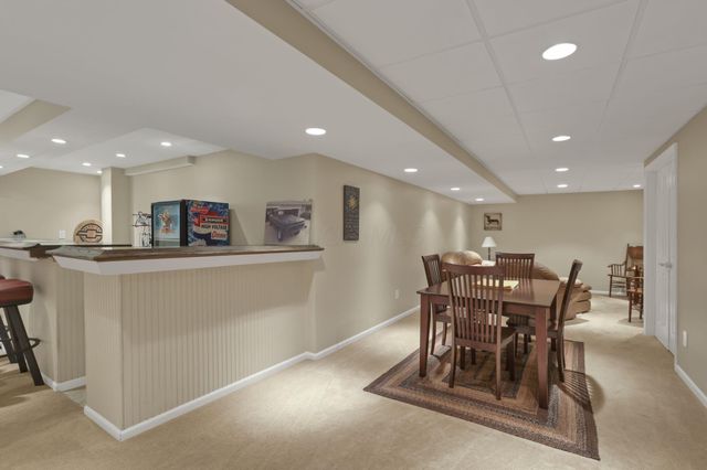 18 Zellers Lane SW, Etna, OH 43062