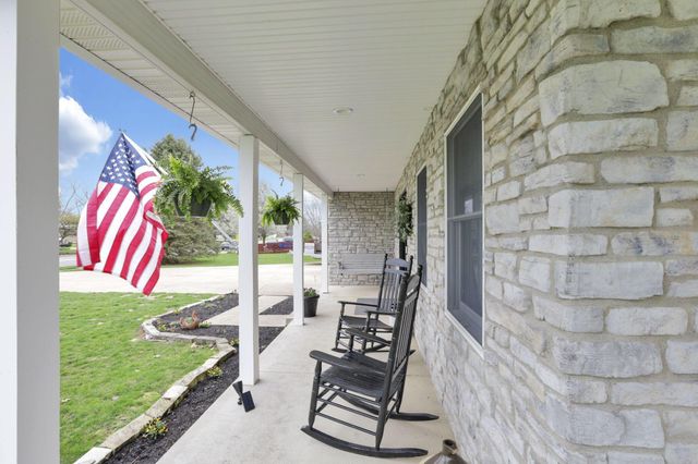 18 Zellers Lane SW, Etna, OH 43062