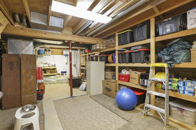 18 Zellers Lane SW, Etna, OH 43062