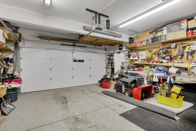 18 Zellers Lane SW, Etna, OH 43062